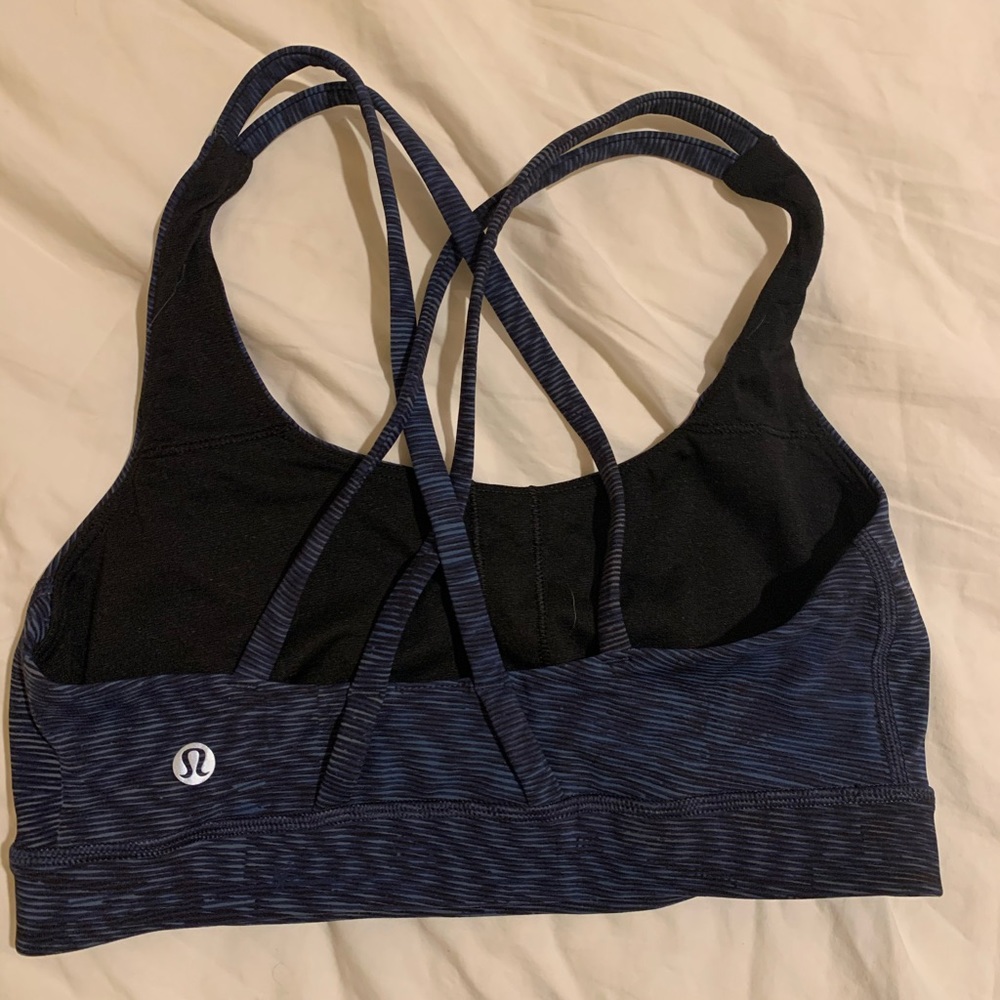 Lululemon sports bra